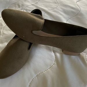 NWT Fioni women’s slip-on loafers